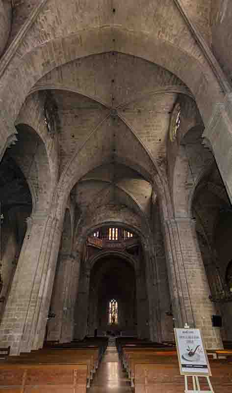 Barcelona - Sant Cugat del Valles 06 - monasterio de Sant Cugat - iglesia.jpg